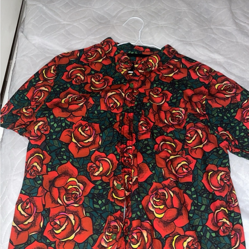 Rose Empyre button up